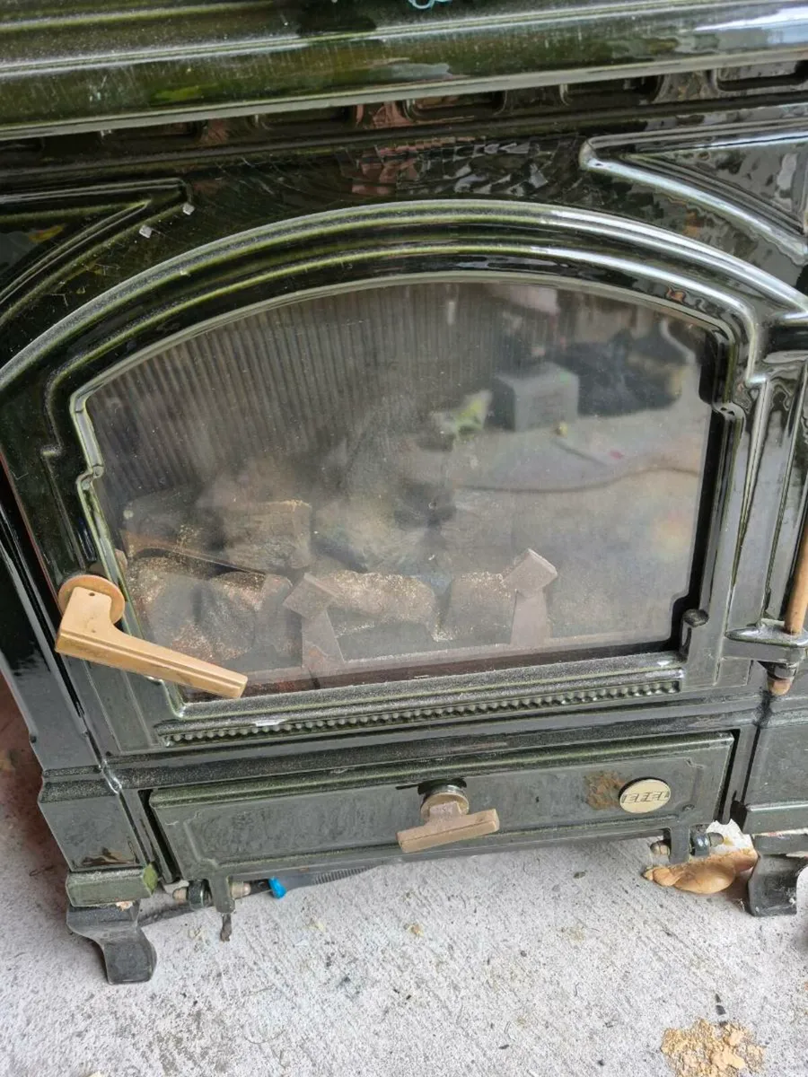 Stove - Image 2