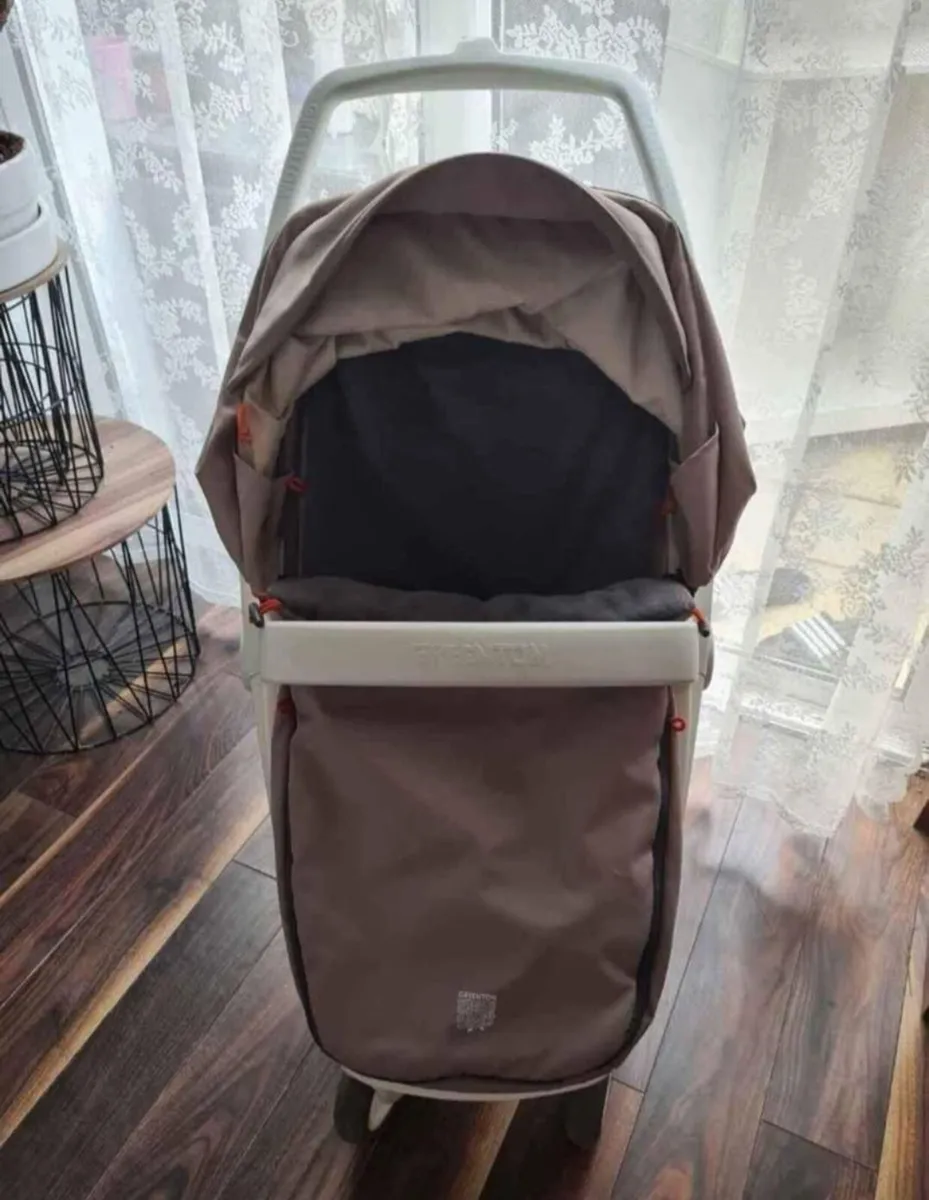 Greentom Reversible Lightweight Stroller - Image 4