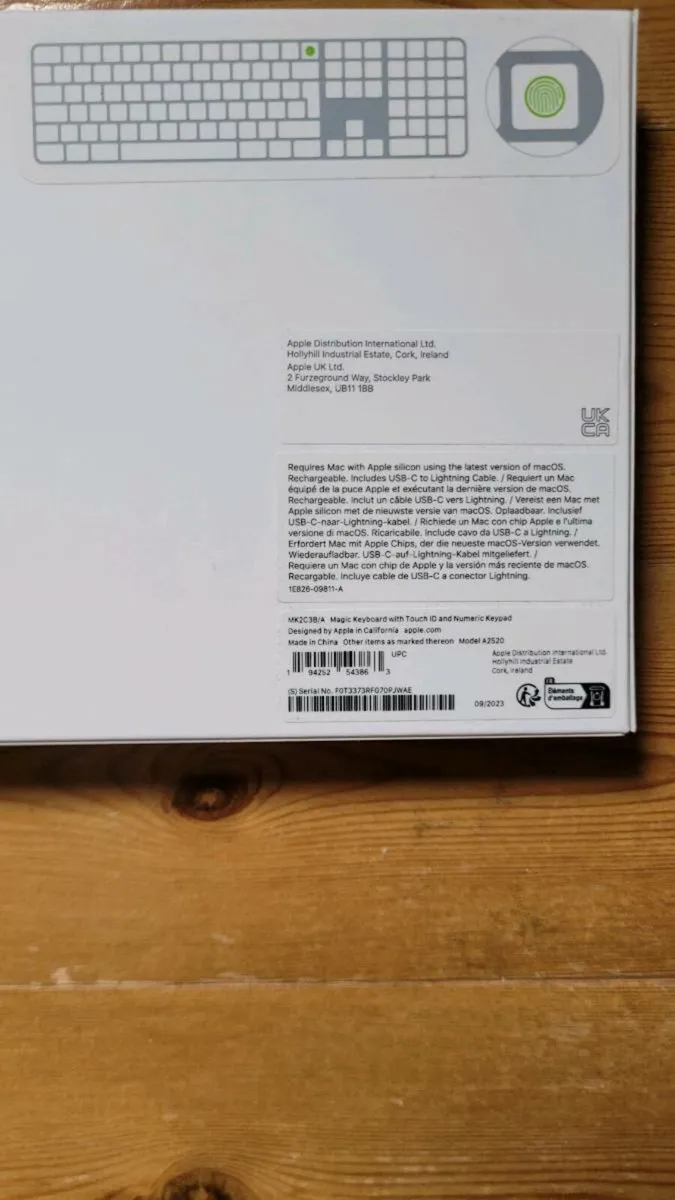 Apple Magic Keyboard with Touch ID and Numeric Key - Image 4