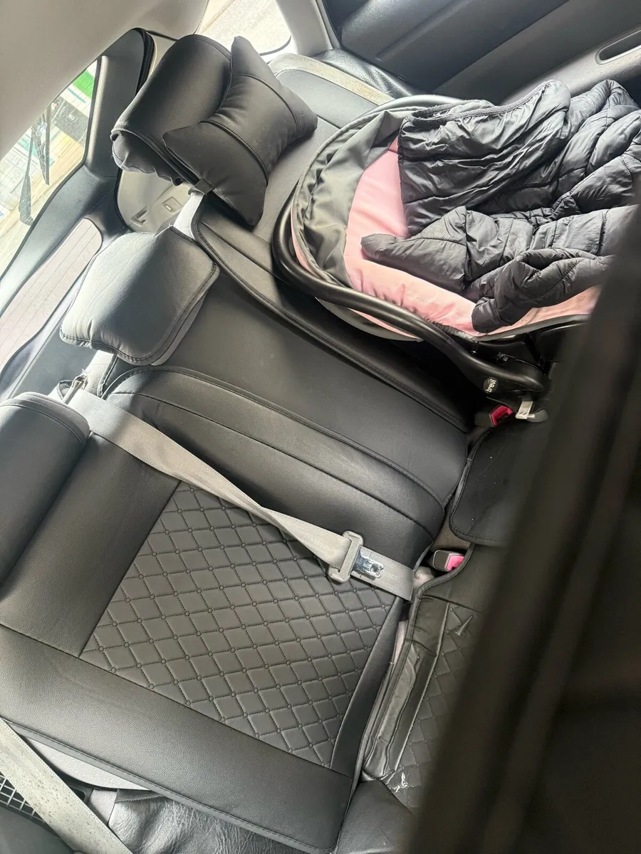 Car - Image 2