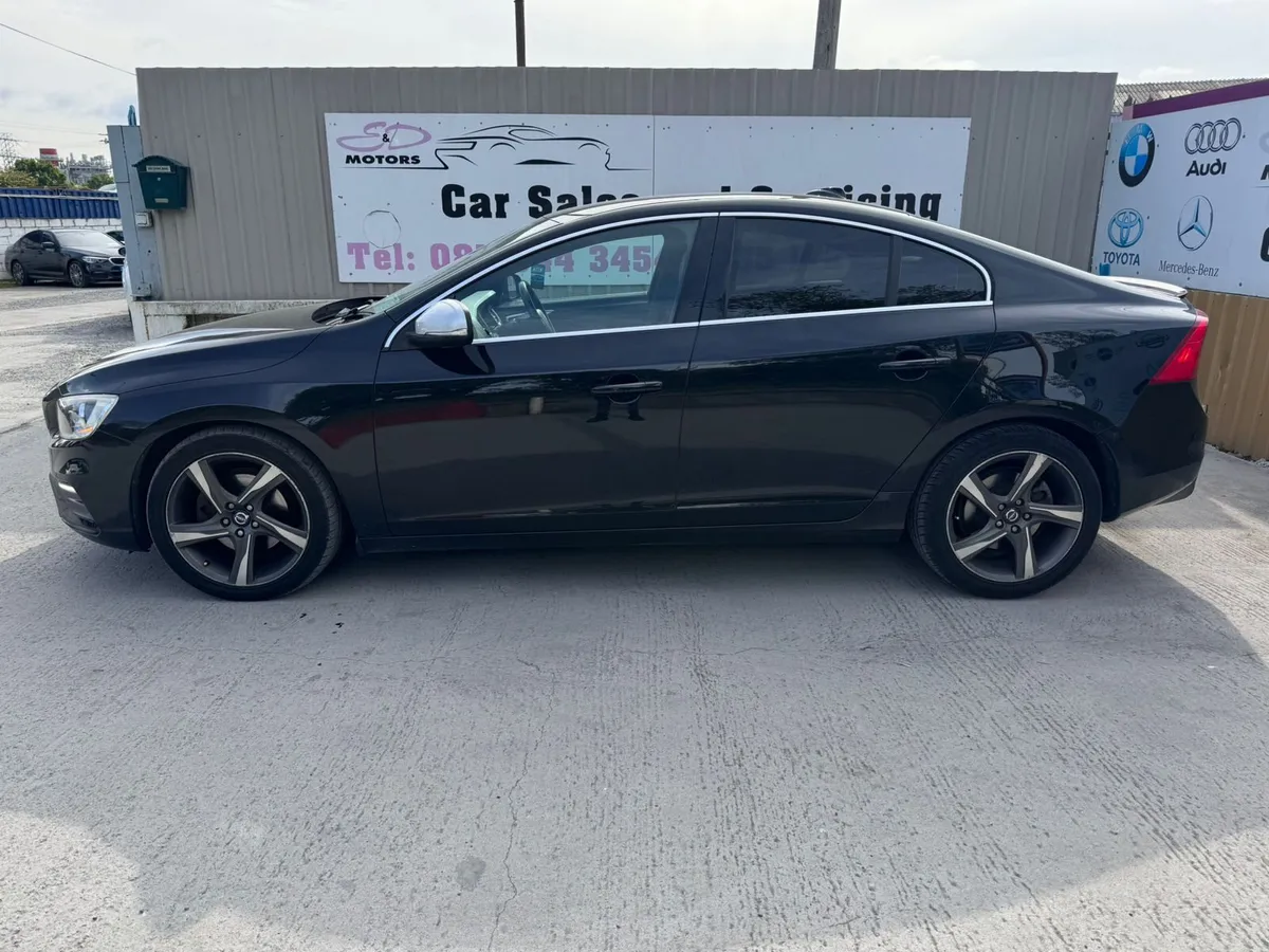 141 Volvo S60 2.0  D4 (181hp) R-Design - Image 4