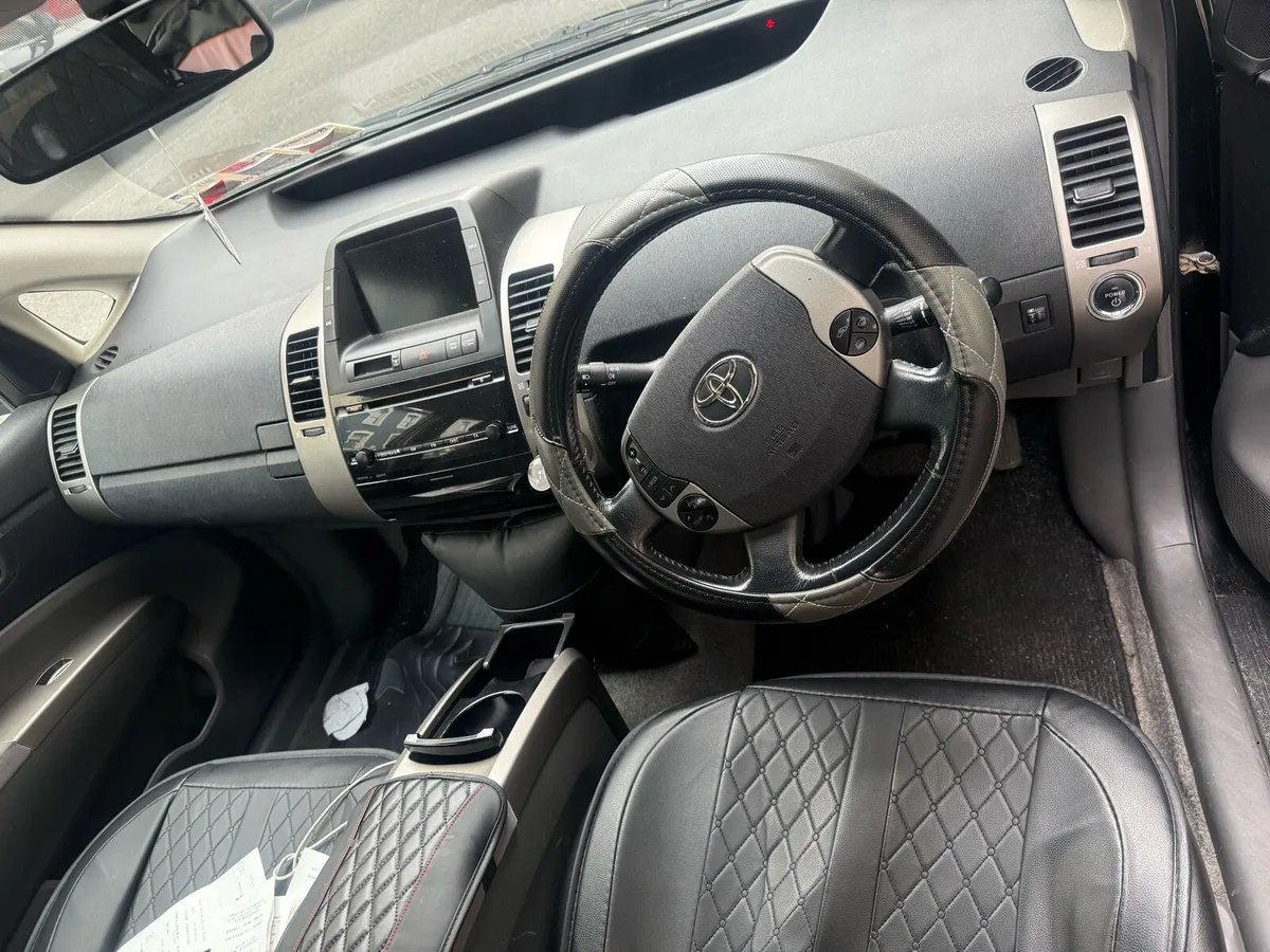 Car - Image 3
