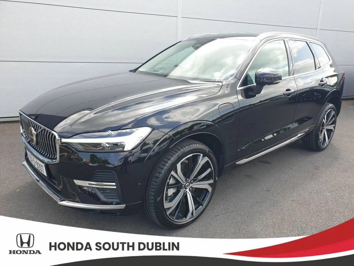 Volvo XC60 T6 PHEV, Ultra Bright , AWD - Image 3