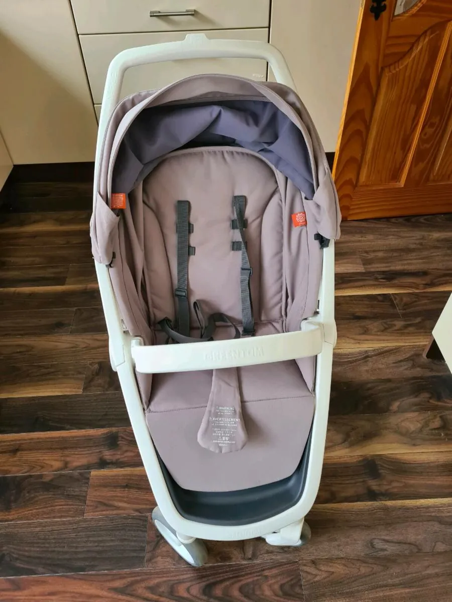 Greentom Classic Lightweight Stroller - Image 3