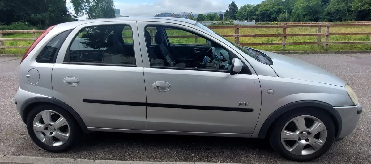 Opel Corsa 2004 - Image 2