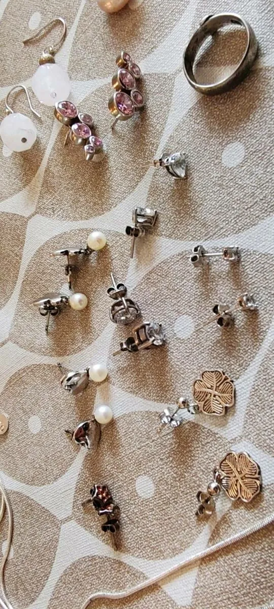 Silver earrings, rings, bracelets etc - Image 4