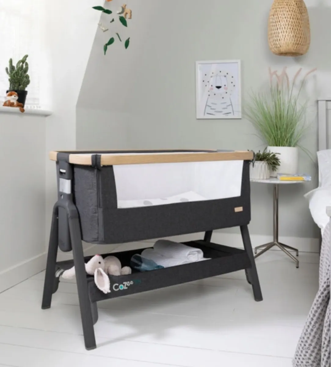 Tutti Bambini CoZee Lite Bedside Crib - Image 1