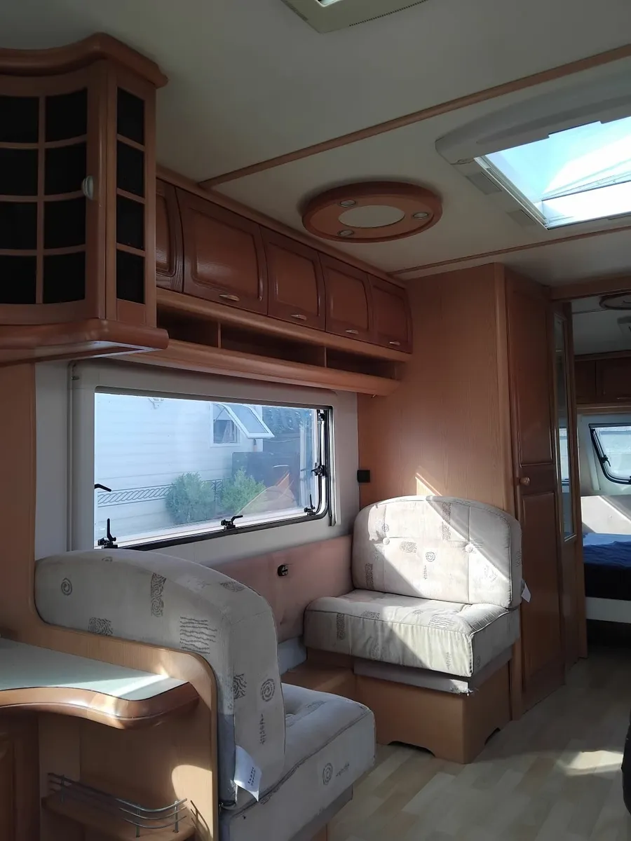 Caravan - Image 4