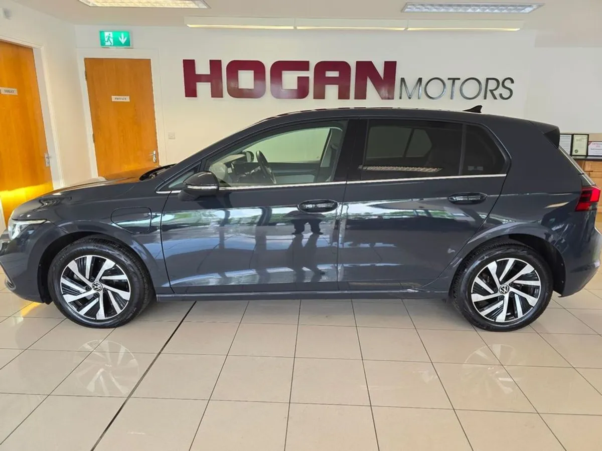 Volkswagen Golf Style Petrol/phev Automatic 5DR - Image 4