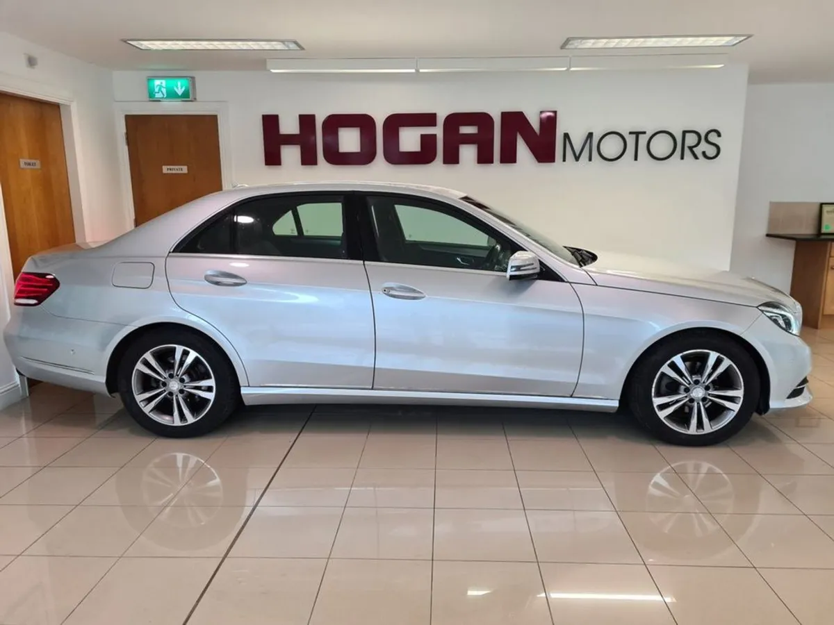 Mercedes-Benz E-Class E 220d Bluetec SE 4DR Autom - Image 3