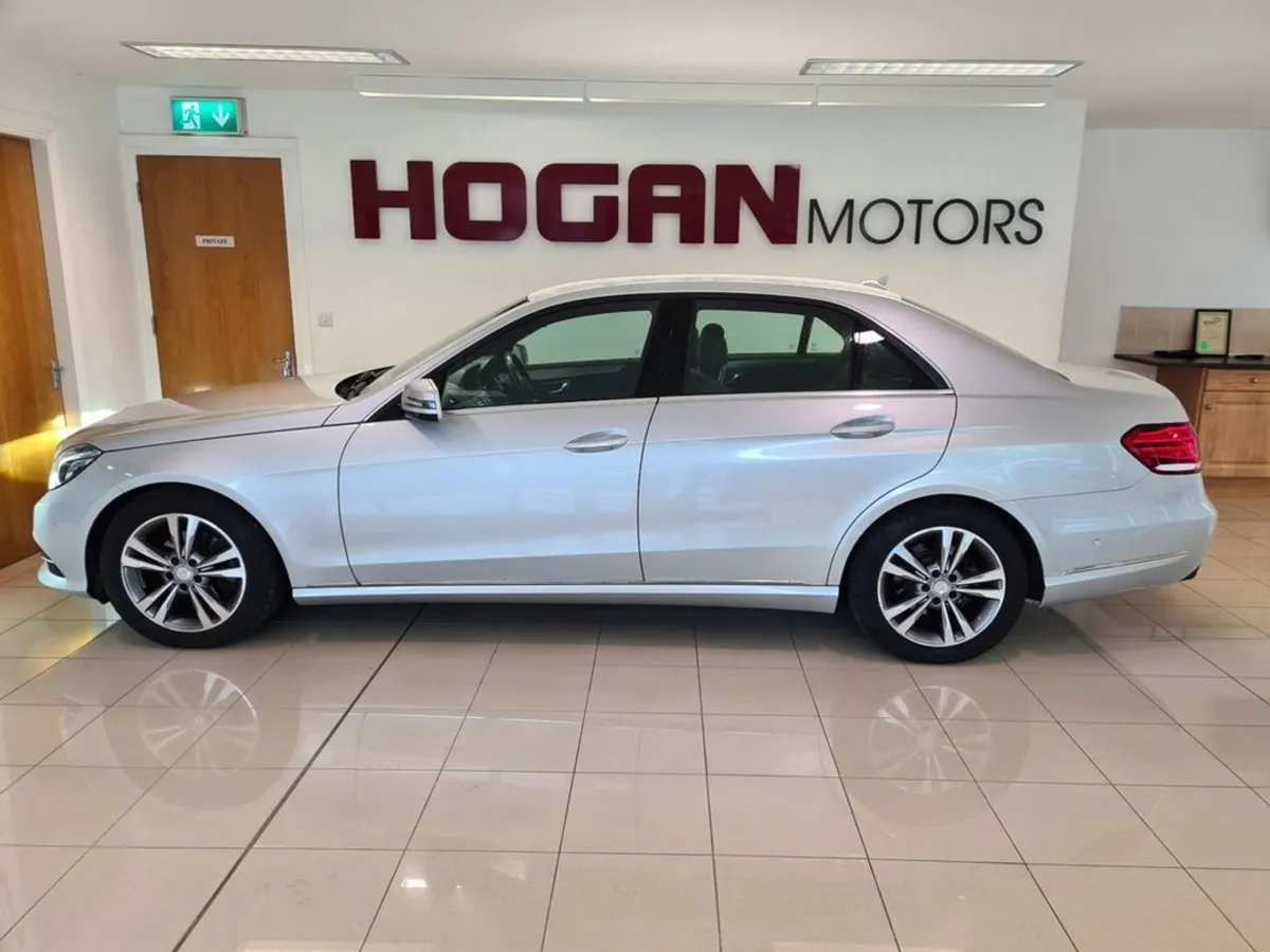 Mercedes-Benz E-Class E 220d Bluetec SE 4DR Autom - Image 4