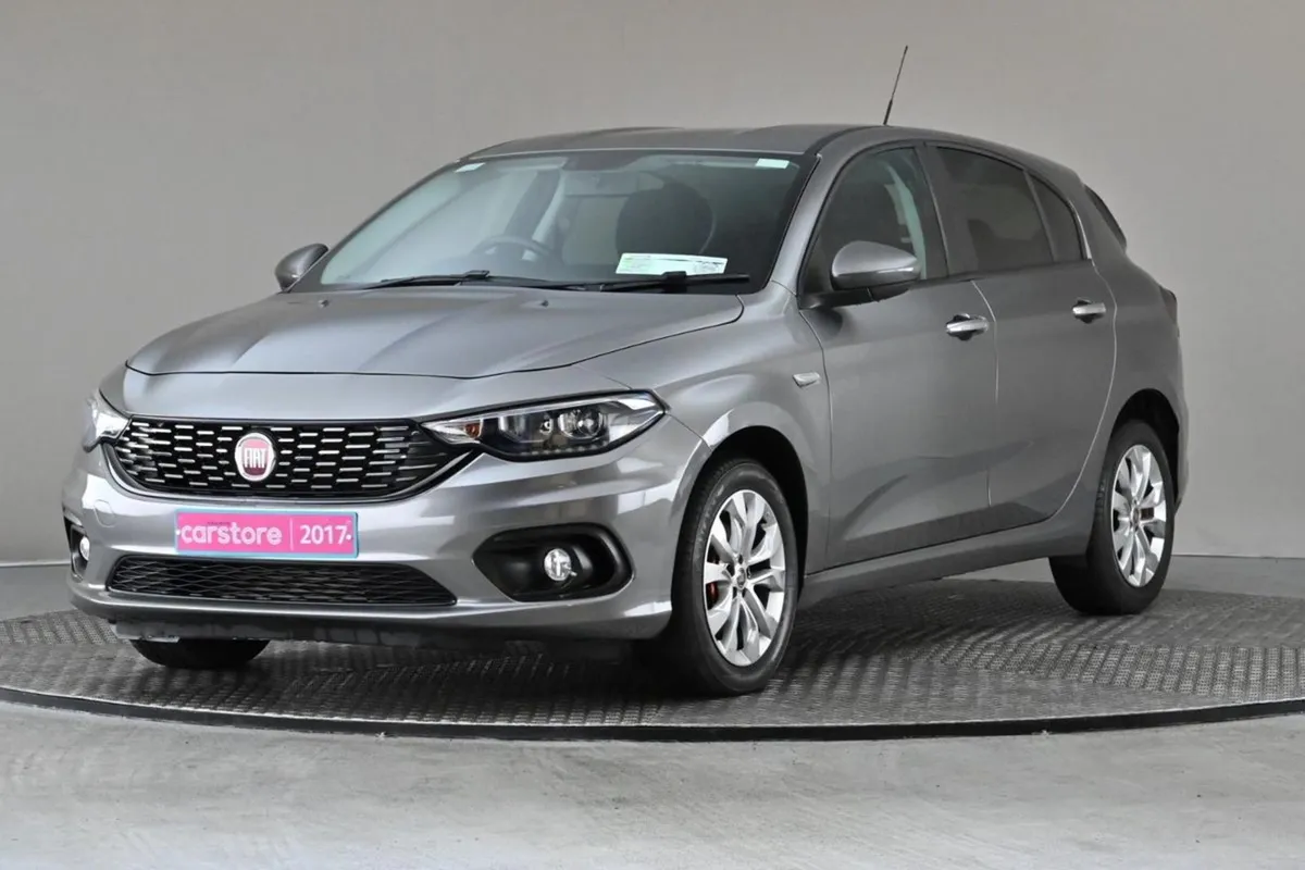 Fiat Tipo 1.3 95bhp 5spd Easy  rear Park Sensors - Image 3