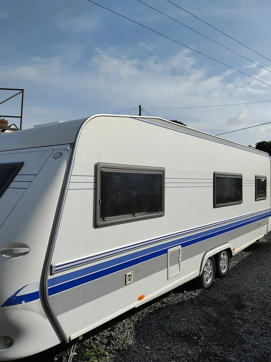 Caravan - Image 1