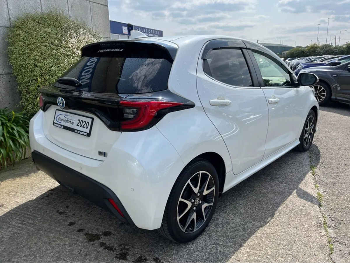 Toyota Yaris Hybrid Automatic 1.5 Petrol //high S - Image 4