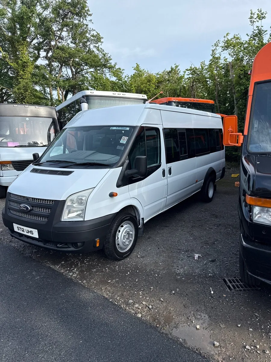 Bus - Image 2