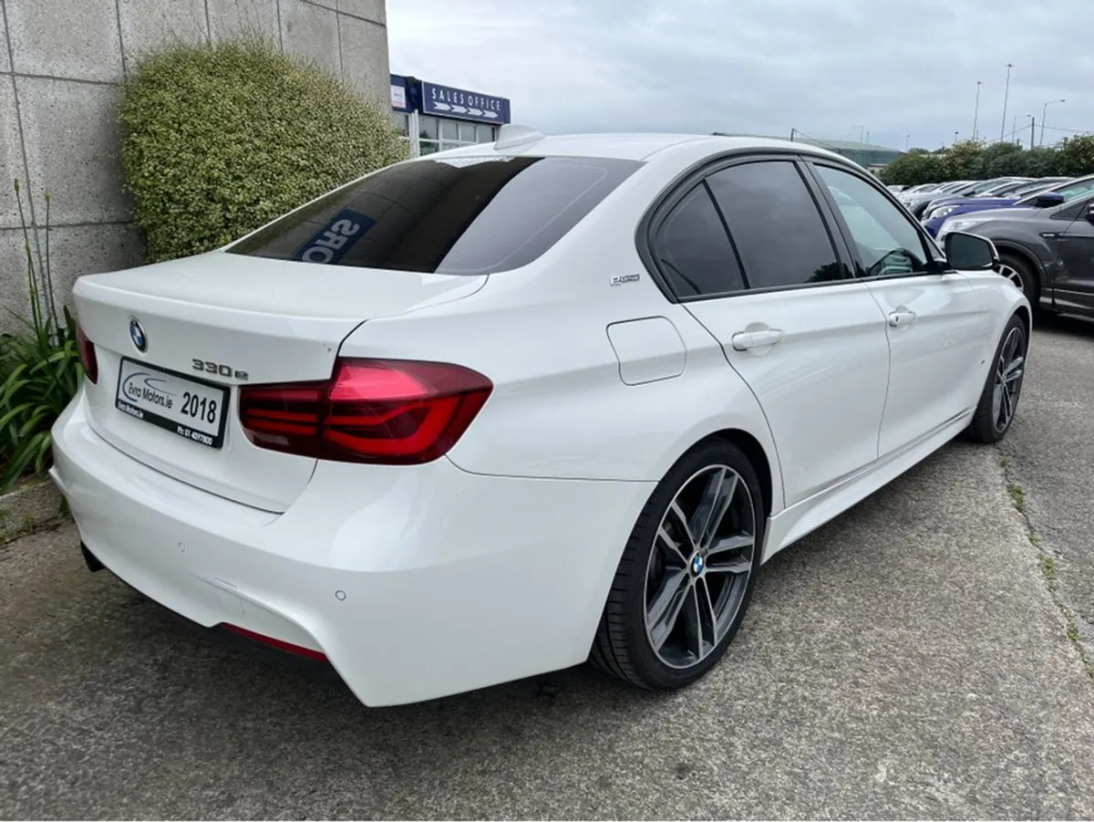 BMW 3 Series 330e M-sport Shadow Line 2.0 Petrol - Image 4