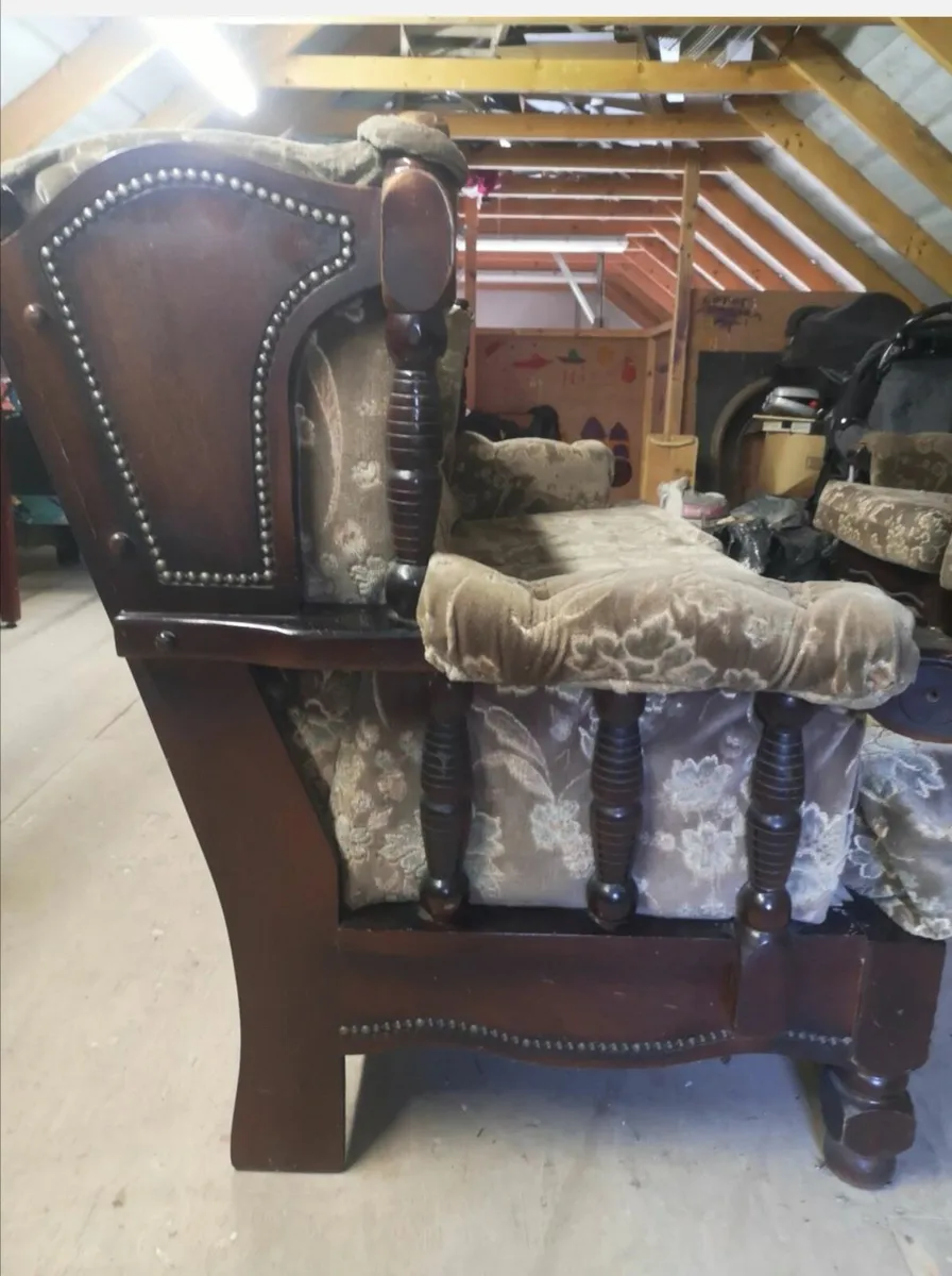 3 piece suite of furniture - Image 1