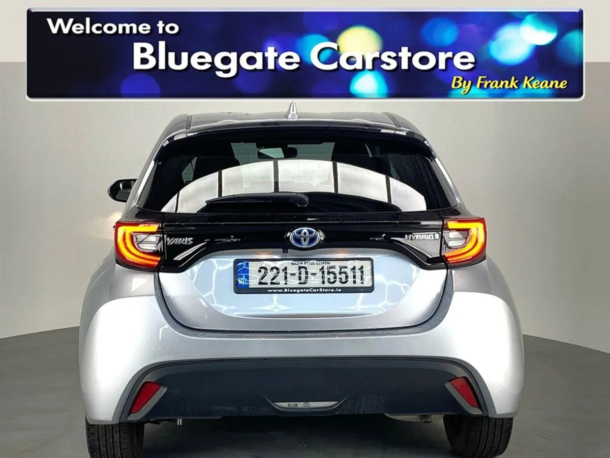 Toyota Yaris Luna Sport Mobile HYB Mono digital D - Image 4
