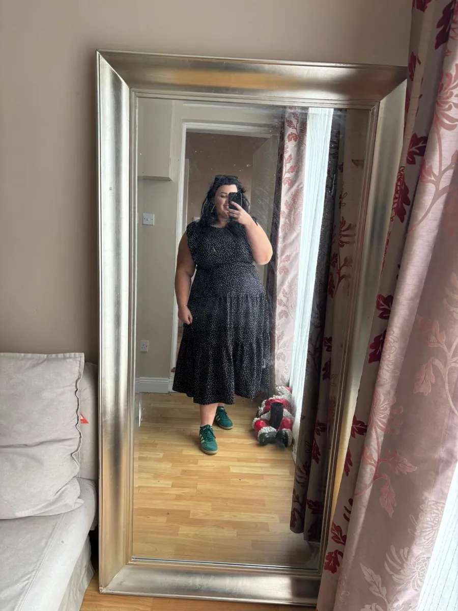 Large standing mirror - Image 1