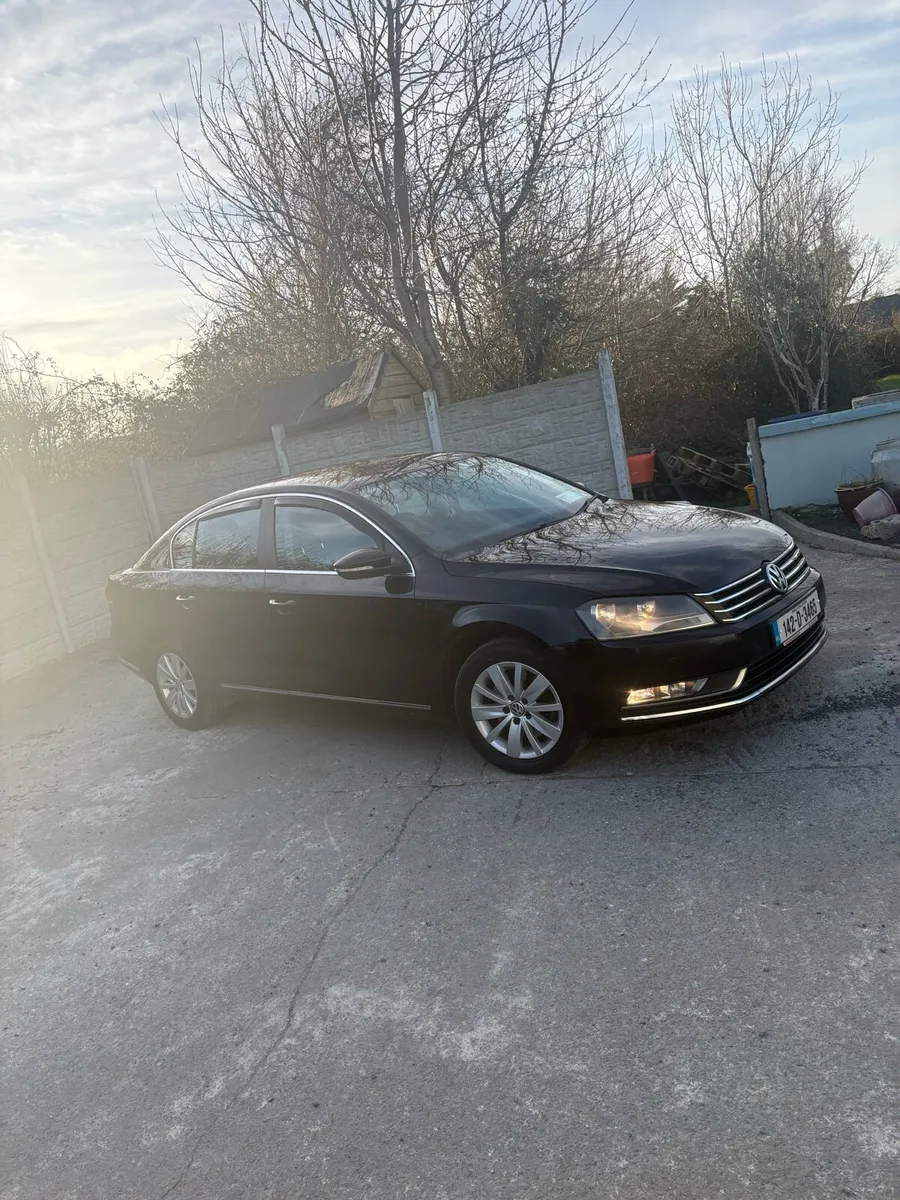 Volkswagen Passat 1.6 - Image 2