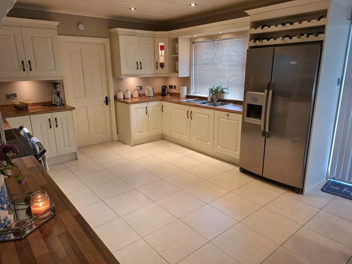 Kitchen - Image 4