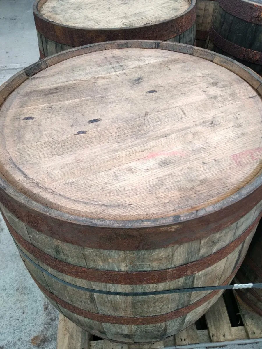 Whiskey barrels - Image 3
