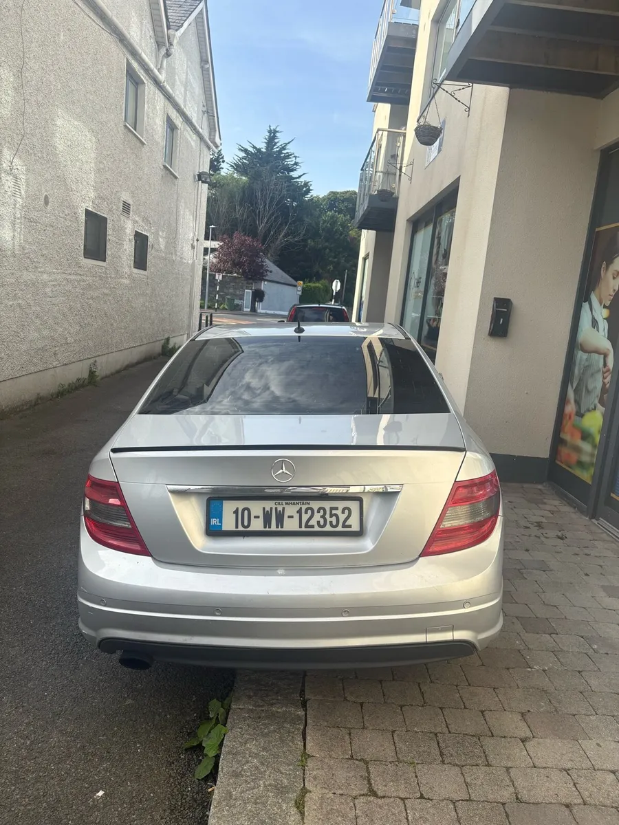 Mercedes c220d 2010 , new NCT, read ad * - Image 3
