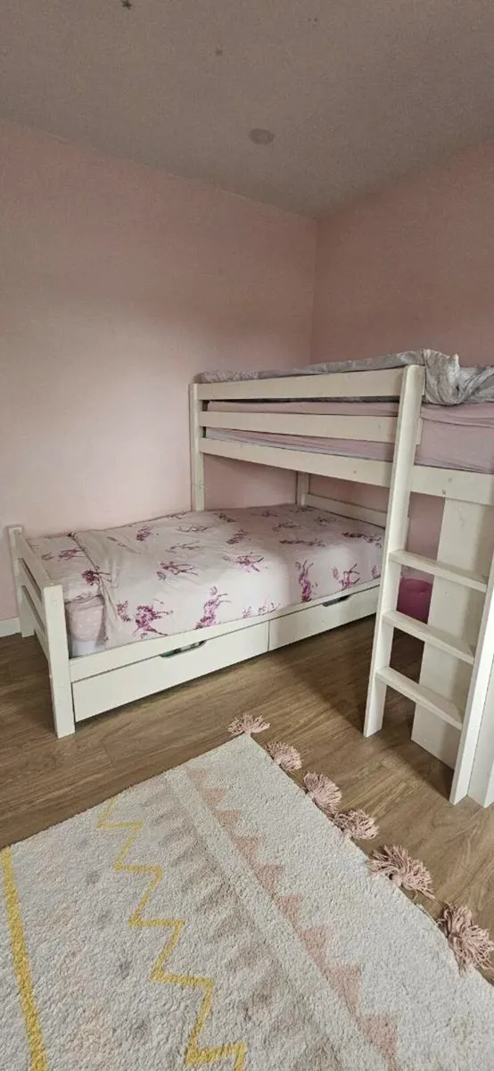 Solid wood bunk beds - Image 2