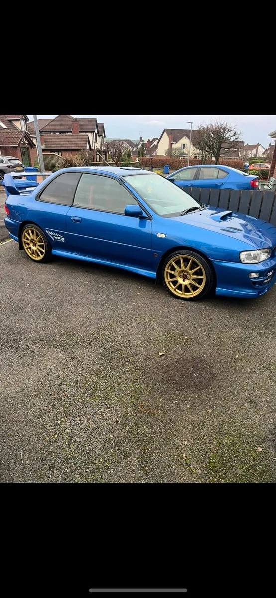 Subaru 2 door v5 limited - Image 3