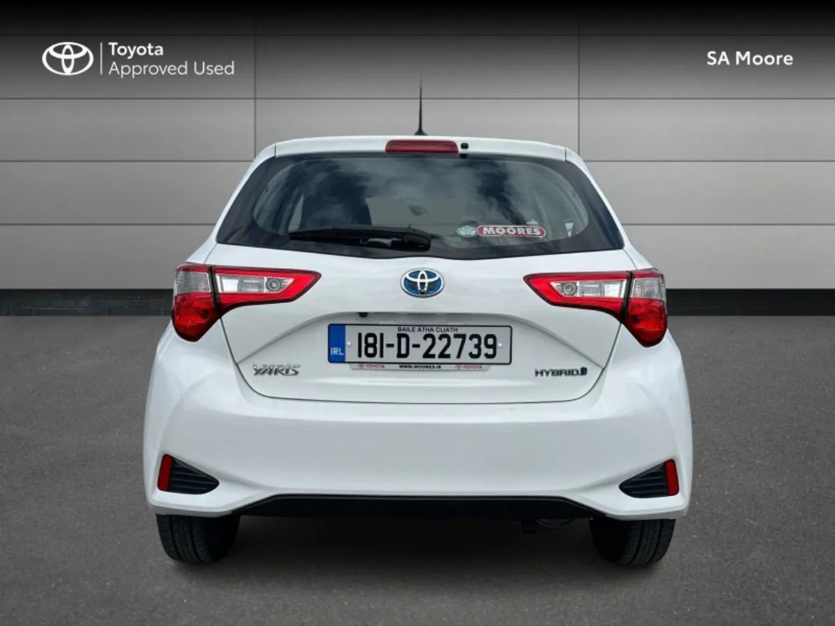 Toyota Yaris Hybrid 5DR Luna - Image 4