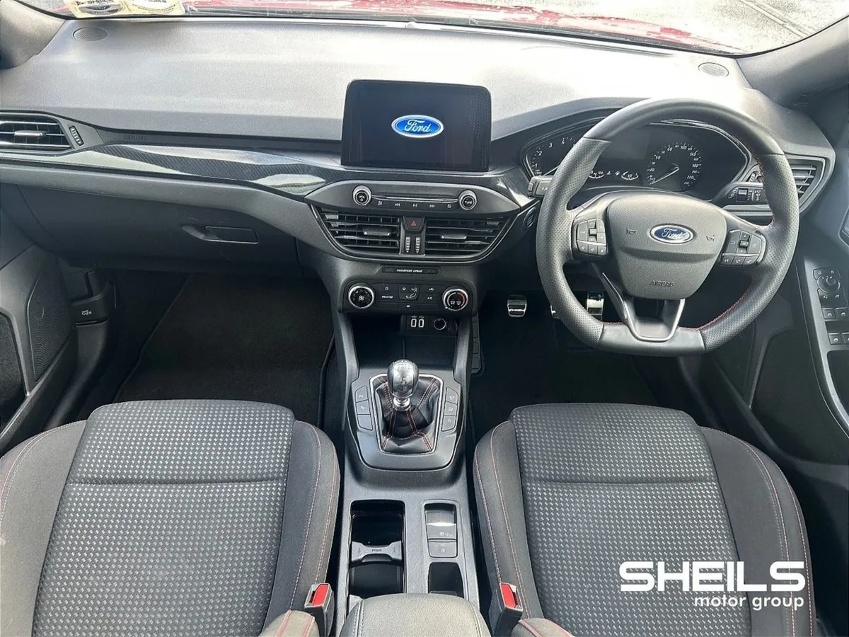 Ford Focus 1.0t Ecoboost Hybrid 125PS St-line - Image 3