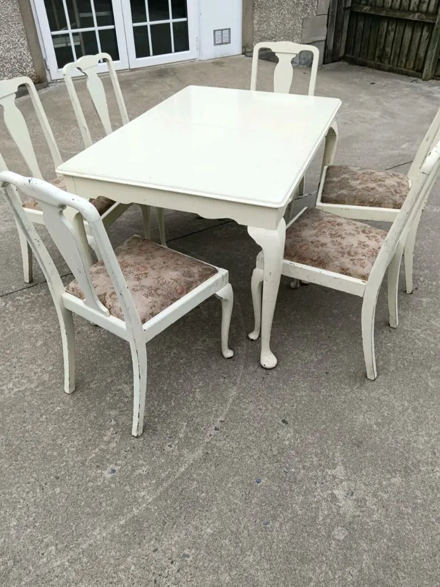 Kitchen Table and 6 Chairs - Image 2