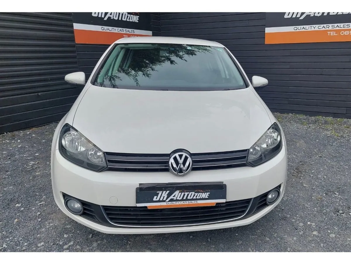 Volkswagen Golf 1.2 TSI Comfortline Auto - Image 2
