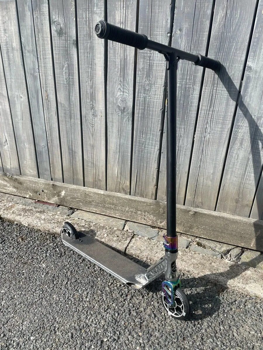Stunt scooter