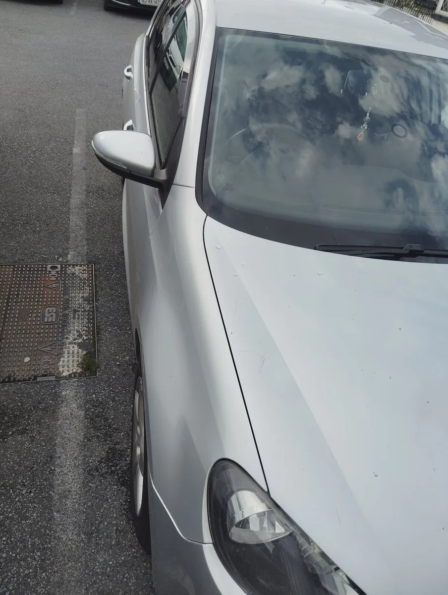Volkswagen Golf 2011 - Image 4