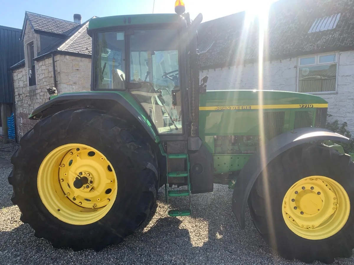 John Deere 7710 (2002) (10000 hours) - Image 4