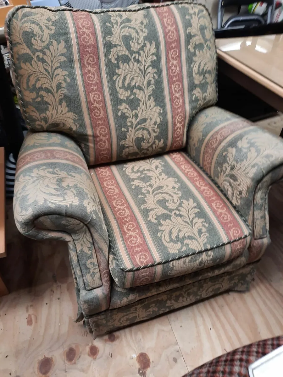 Large armchair - Image 1