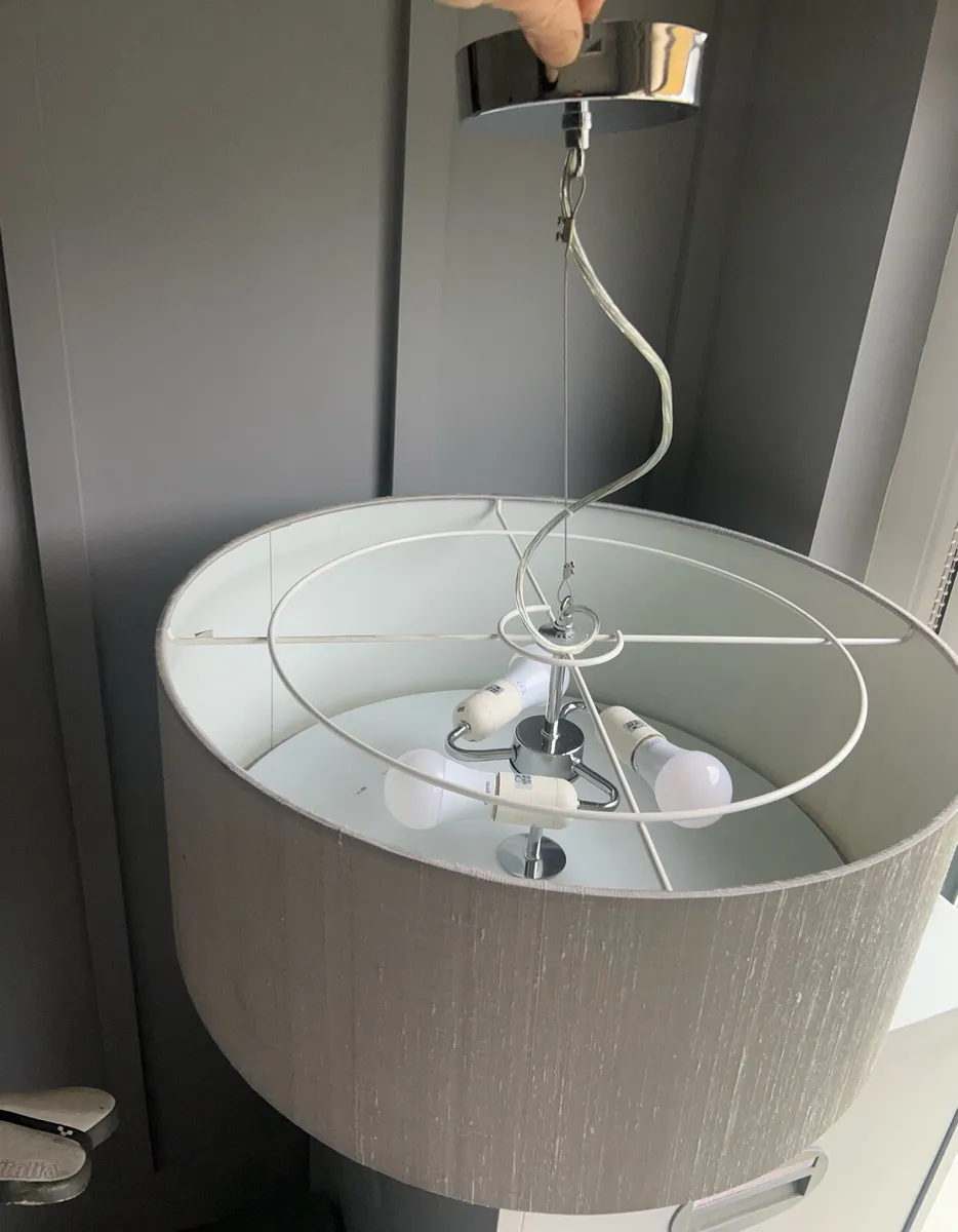 Light fixture - Image 3
