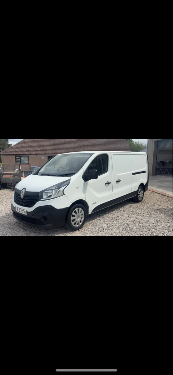 Renault Traffic LWB - Image 1