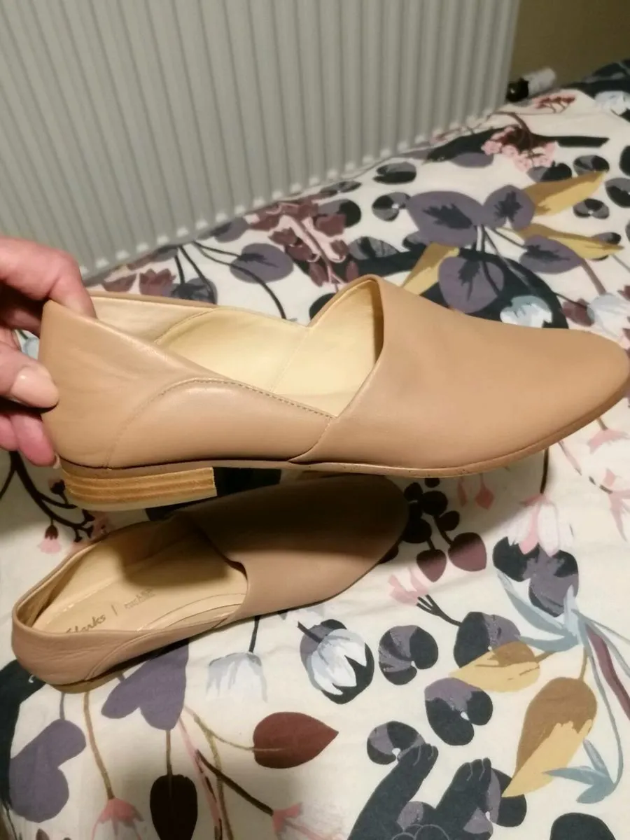 Beautiful new clarks soft leather shoes - Image 1