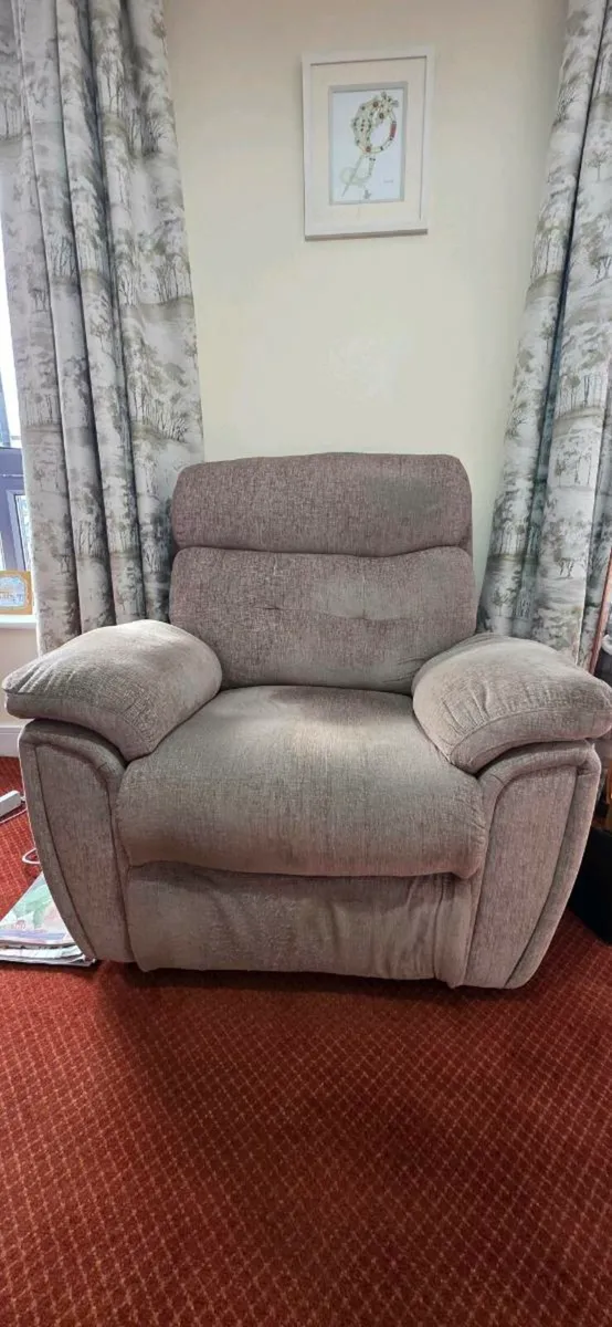 3 Seater Recliner Sofa and 1 Armchair - Image 2