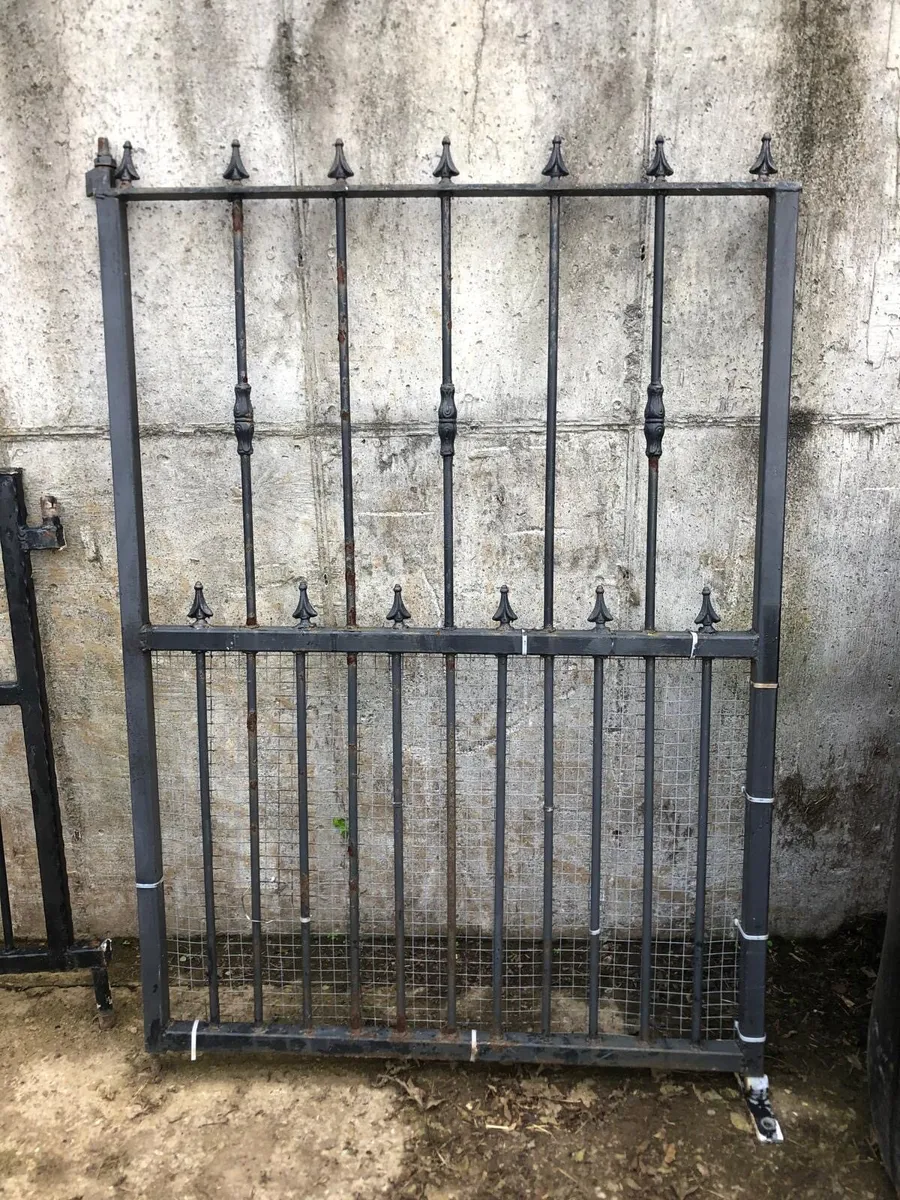 Gates - Image 2