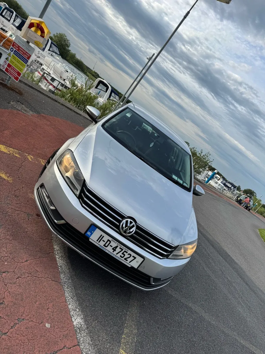 VW Passat 1.6 TDI BlueMotion - Image 2