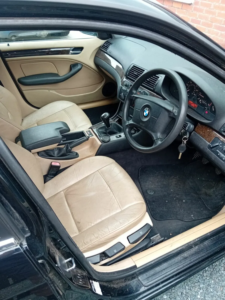 BMW E46 3-Series 2003 - Image 4