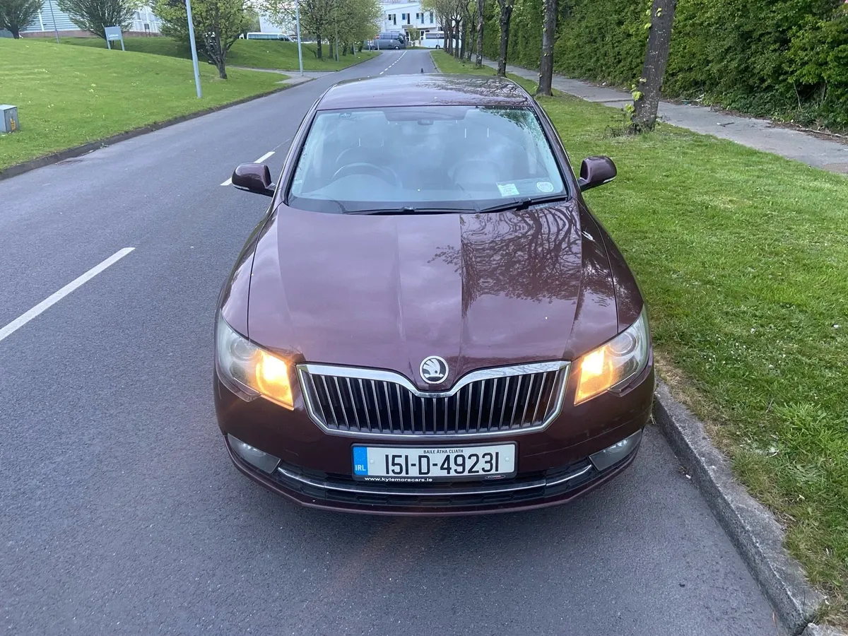 2015 Skoda Superb - Automatic - Image 2