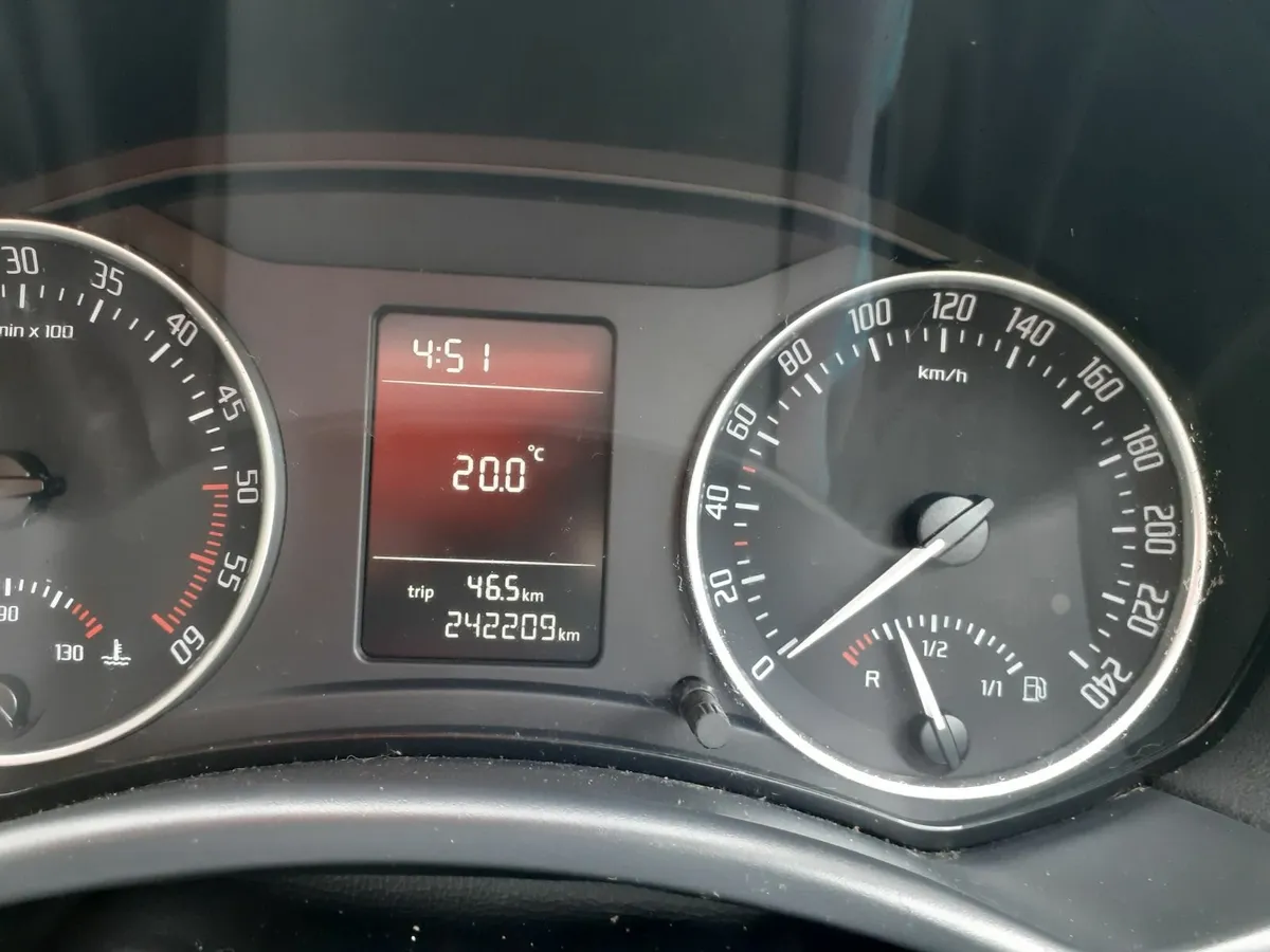 Skoda Octavia 2011 - Image 3