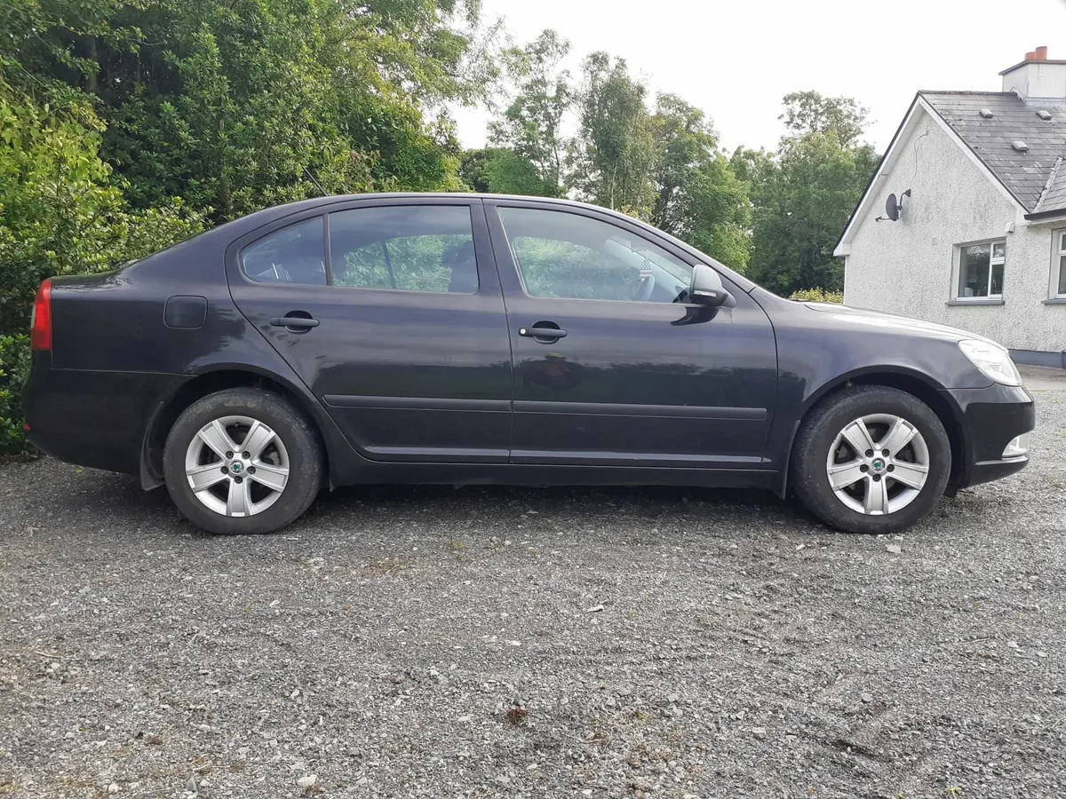 Skoda Octavia 2011 - Image 4