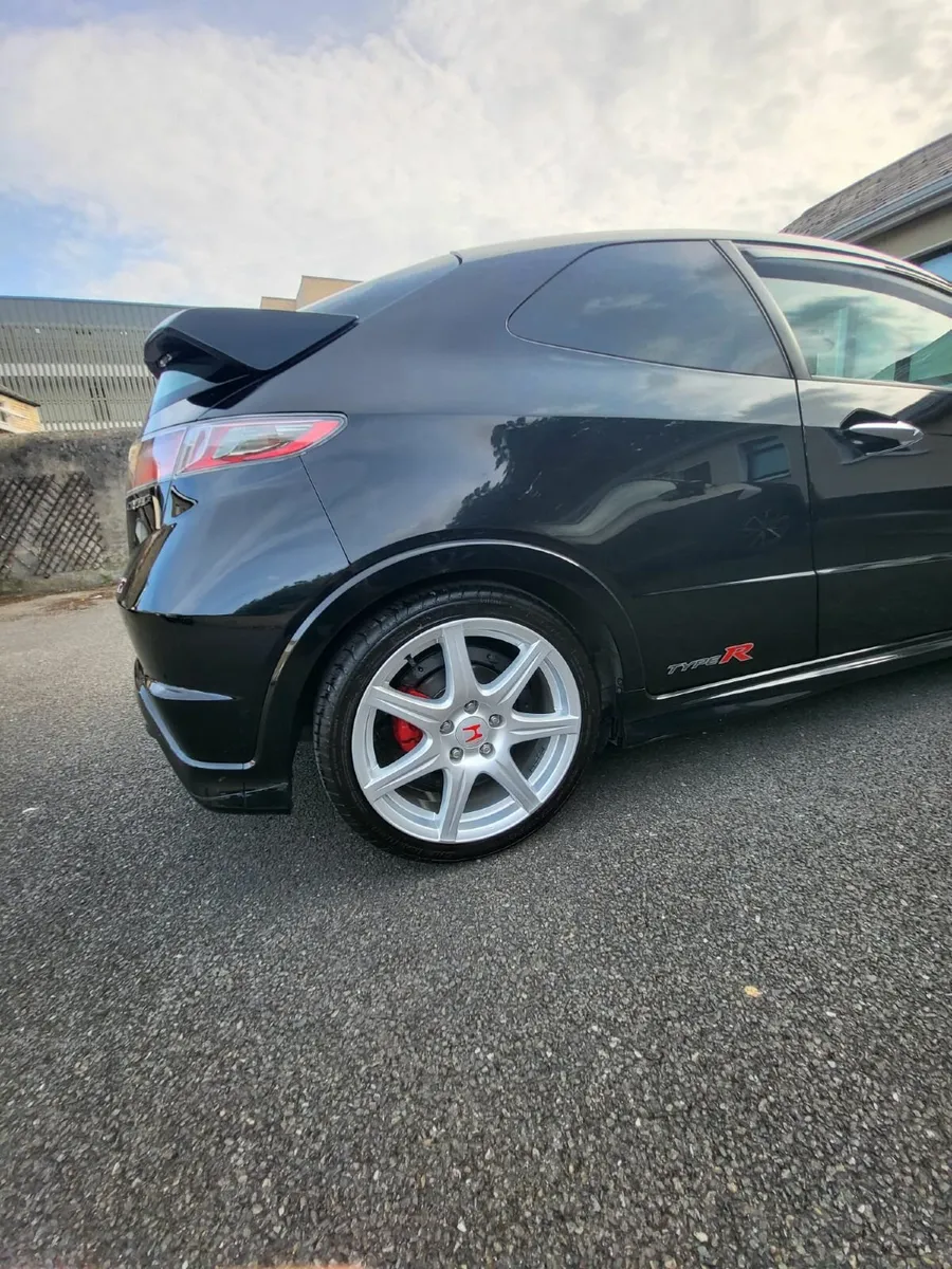 HONDA CIVIC TYPE R - Image 4