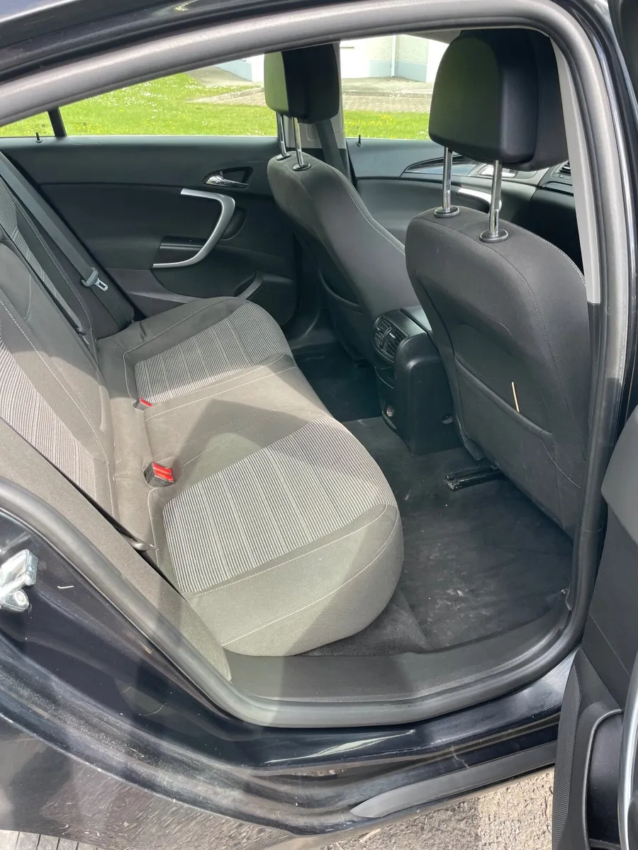 Opel Insignia 2011 - Image 2