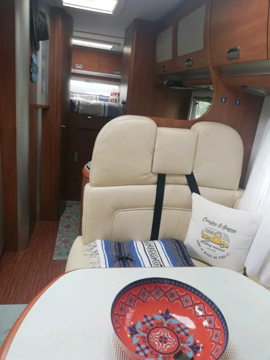 Motorhome - Image 4